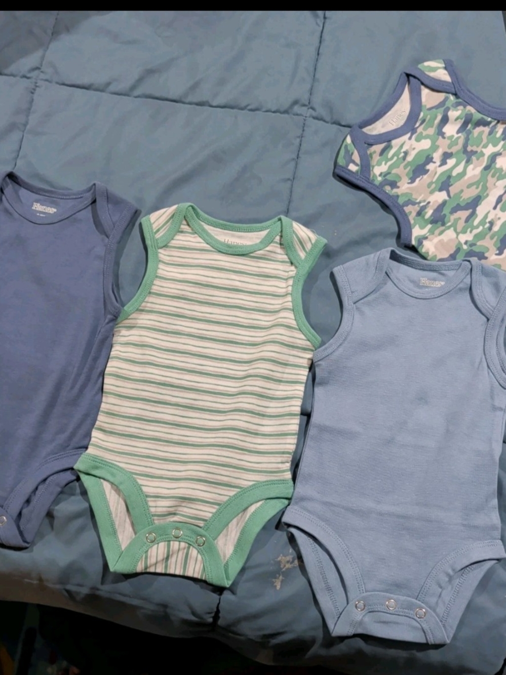 Hanes Sleeveless Baby Bodysuits Set - Light Blue, Mint Green & Blue Camo NWOT
